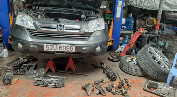 Sửa chữa và thay thế phụ tùng gầm xe từng chi tiết